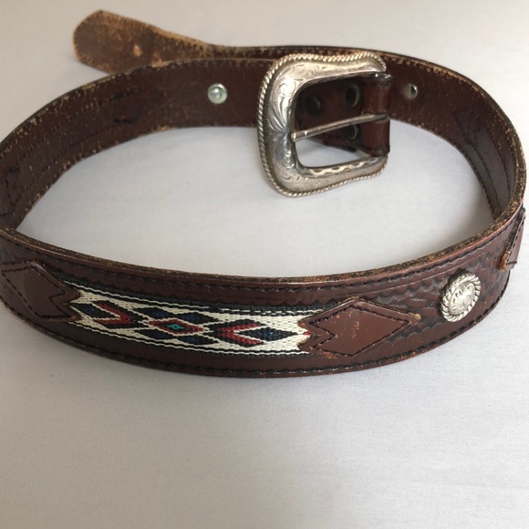 Distressed Western Style Belt Sz 32 - Picture 6 of 8